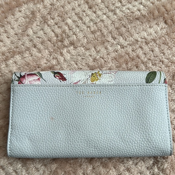 Ted Baker Floral Wallet - Picture 3 of 6